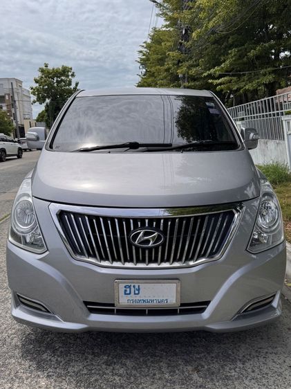 Hyundai H-1 2017 2.5 Maesto Touring Van ดีเซล ไม่ติดแก๊ส เกียร์อัตโนมัติ เทา รูปที่ 2