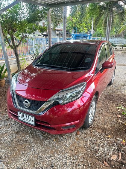 รถ Nissan Note 1.2 V สี แดง