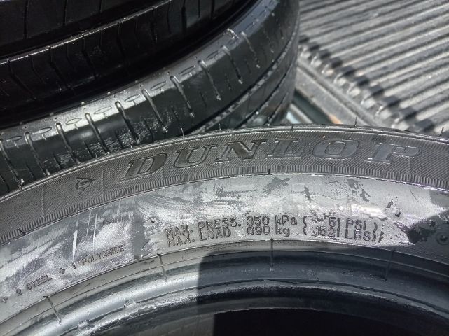 ยาง Dunlop 215 60 16 ปี 22 รูปที่ 2