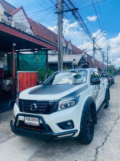 Nissan Navara 2019 2.3 Calibre E Black Edition Pickup ดีเซล เกียร์อัตโนมัติ ขาว รูปที่ 3