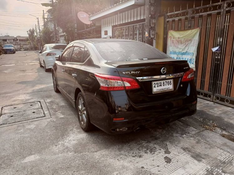 Nissan Sylphy 2015 1.6 DIG Turbo Sedan เบนซิน เกียร์อัตโนมัติ ดำ รูปที่ 4