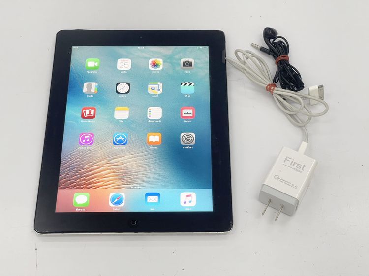 IPAD 3 32 GB ดูหนัง ฟังเพลง เล่นเกมส์ แบตนาน ใช้งานได้ดี ราคาถูกใจ