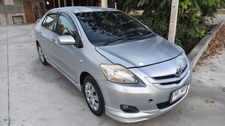 รถ Toyota Vios 1.5 E สี บรอนซ์เงิน