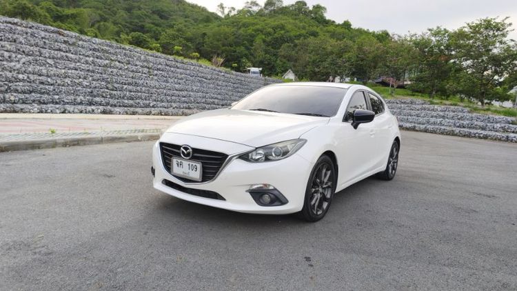 Mazda Mazda3 2015 2.0 E Sedan เบนซิน เกียร์อัตโนมัติ ขาว รูปที่ 3