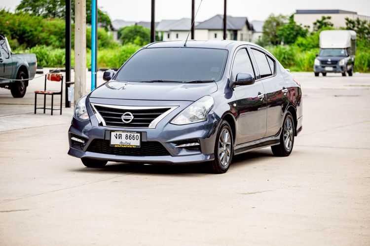 รถ Nissan Almera 1.2 E Sportech สี เทา