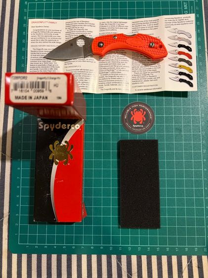 Spyderco Dragonfly 2 VG10 Plain Blade, Orange FRN รูปที่ 3