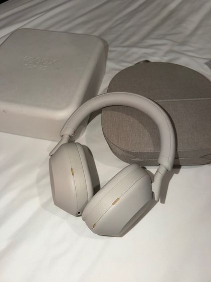 Sony WH1000XM5 สี Cream