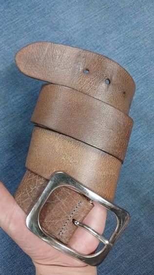 เข็มขัดหนังแท้ COWBOYSBELT
Made in Netherland เอว35 ถึง40
เส้นใหญ่ใส่เต็มหู กว้าง 1.7
ยาวรวมหัว 45.4หนังหนาสวย
สภาพหล่อ