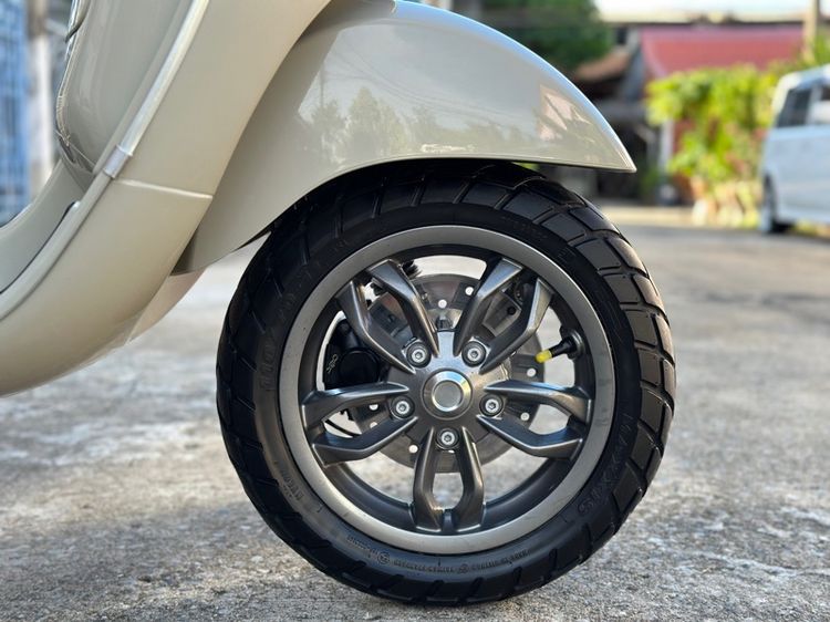 Vespa LX125 i-get รูปที่ 9