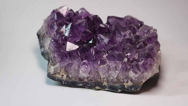 อเมทิสต์ (Amethyst) ดิบ สำหรับนักสะสมหินสายพลังงาน
