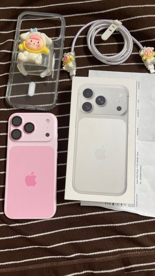 iphone 17Pro สีเงิน(แลปเปลี่ยนสีเป็นชมพู)