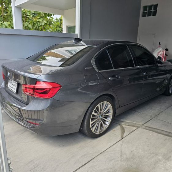 รถ BMW Series 3 Activehybrid 3 สี เทา