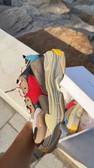 รองเท้า Balenciaga Triple S (ของแท้ ) รูปที่ 7