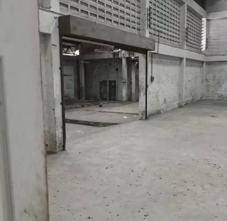 ขายด่วนโรงงานพร้อมอาคารสำนักงาน 3 ชั้น ซ.เพชรเกษม 95 รูปที่ 3