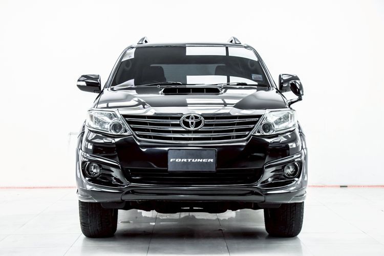 Toyota Fortuner 2012 3.0 V 4WD Utility-car ดีเซล ไม่ติดแก๊ส เกียร์อัตโนมัติ ดำ รูปที่ 4