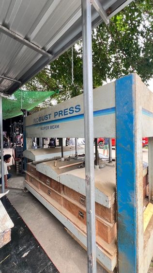 เครื่องอัดไฮโดรลิคสำหรับงานไม้