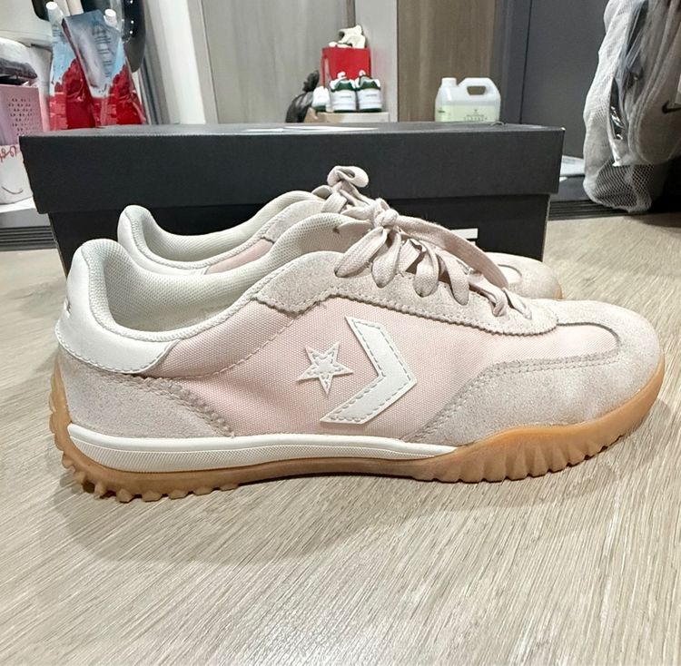 รองเท้าผ้าใบ ชมพู UK 7 | EU 40 2/3 | US 8.5 CONVERSE Run Star Trainer รองเท้าผ้า คอนเวิร์ส 