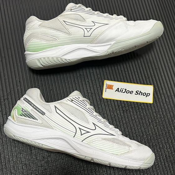 ❌❌❌ขายแล้วครับ❌❌❌ ★ Mizuno Cyclone Speed 4 ★ รองเท้าแบดมินต้น วอลเล่ย์บอล   รองเท้า Non marking ของแท้