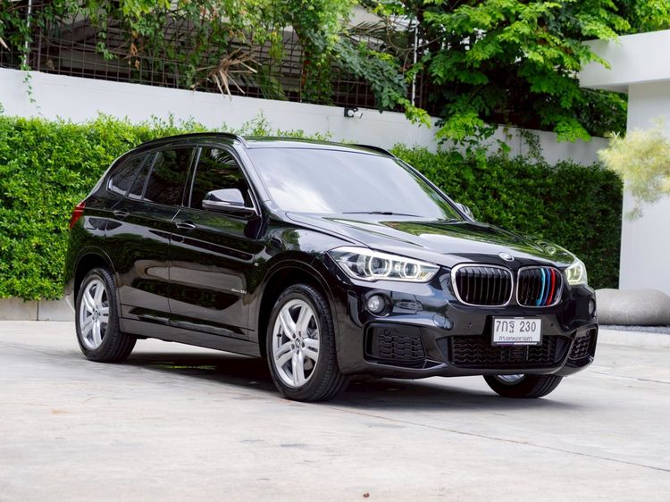 รถ BMW X1 1.5 sDrive18i mSport สี ดำ