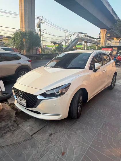 รถ Mazda Mazda 2 1.3 Sports สี ขาว