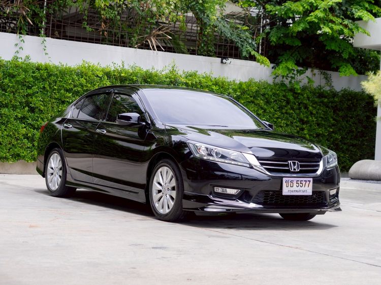 รถ Honda Accord 2.0 EL สี ดำ