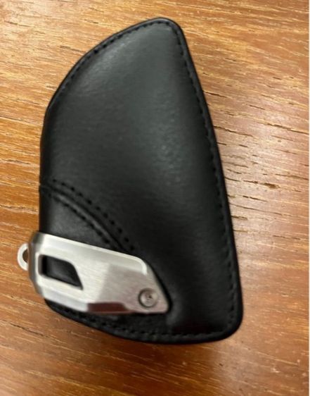 ถูกถูกกว่าใหม่เกิน70 ขายซองกุญแจ เคสหนังแท้ BMW ใช้ได้หลายรุ่น X1 3 series 3 series 5 มีหลายแบบ ราคาเริ่มต้น