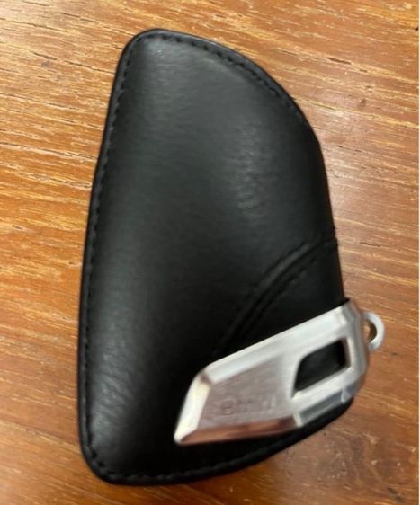 ถูกถูกกว่าใหม่เกิน70 ขายซองกุญแจ เคสหนังแท้ BMW ใช้ได้หลายรุ่น X1 3 series 3 series 5 มีหลายแบบ ราคาเริ่มต้น รูปที่ 9