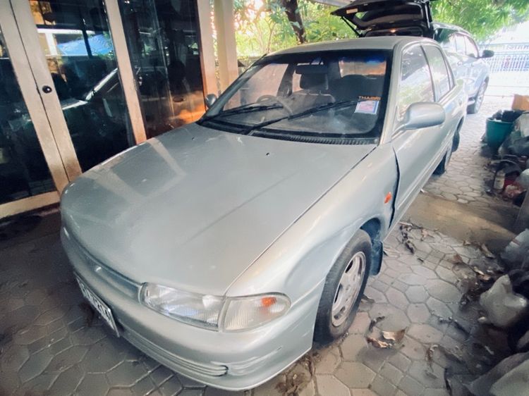 รถ Mitsubishi Lancer 1.5 GLXi สี บรอนซ์เงิน
