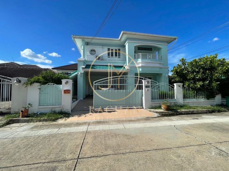 Land and Houses ไม่มี B69-302 ขายด่วน บ้านเดี่ยว 2 ชั้น หลังมุม หมู่บ้านลัดดารมย์ รัตนาธิเบศร์ เนื้อที่ 89 ตร.ว พื้นที่ใช้สอย 300 ตร.ม 4 ห้องนอน 3 ห้องน้ำ 