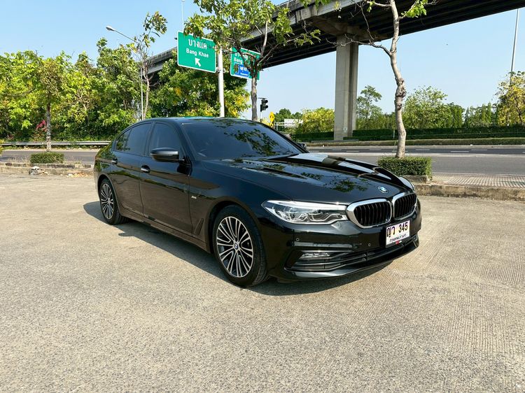 BMW Series 5 2018 520d Sedan ดีเซล ไม่ติดแก๊ส เกียร์อัตโนมัติ ดำ รูปที่ 2