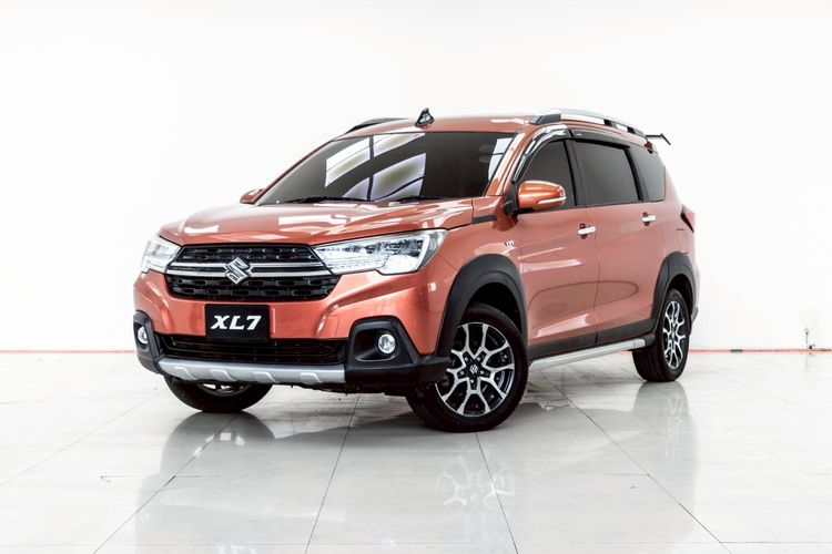 รถ Suzuki XL7 1.5 GLX สี ส้ม