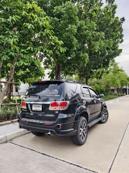 Toyota Fortuner 2008 2.7 V Utility-car เบนซิน LPG เกียร์อัตโนมัติ ดำ รูปที่ 4