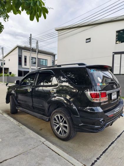 Toyota Fortuner 2008 2.7 V Utility-car เบนซิน LPG เกียร์อัตโนมัติ ดำ รูปที่ 2