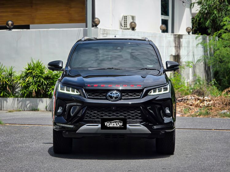 Toyota Fortuner 2021 2.8 Legender 4WD Utility-car ดีเซล ไม่ติดแก๊ส เกียร์อัตโนมัติ ดำ รูปที่ 3