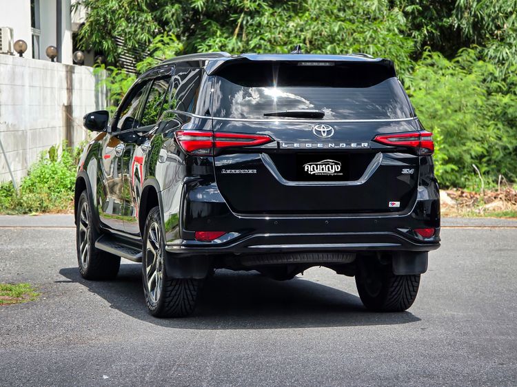 Toyota Fortuner 2021 2.8 Legender 4WD Utility-car ดีเซล ไม่ติดแก๊ส เกียร์อัตโนมัติ ดำ รูปที่ 2