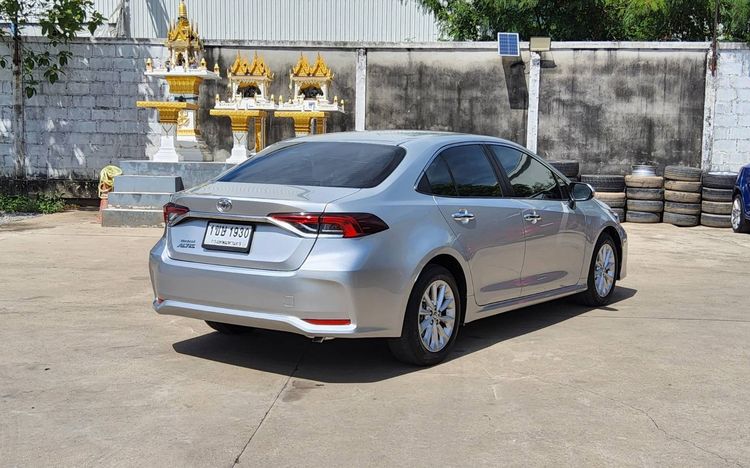 Toyota Altis 2021 1.6 G Sedan เบนซิน ไม่ติดแก๊ส เกียร์อัตโนมัติ บรอนซ์เงิน รูปที่ 4
