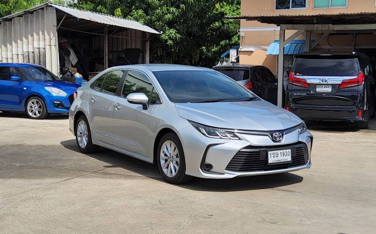 Toyota Altis 2021 1.6 G Sedan เบนซิน ไม่ติดแก๊ส เกียร์อัตโนมัติ บรอนซ์เงิน รูปที่ 3