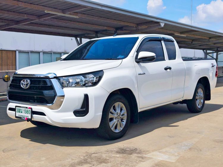 รถ Toyota Hilux Revo Smart Cab 2.4 Entry Z Edition สี ขาว