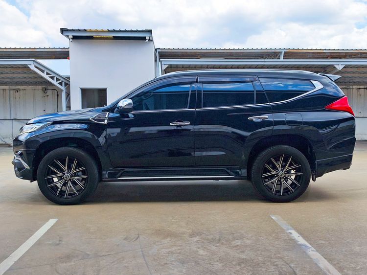 Mitsubishi Pajero Sport 2016 2.4 GT Utility-car ดีเซล ไม่ติดแก๊ส เกียร์อัตโนมัติ ดำ รูปที่ 4