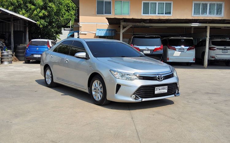 Toyota Camry 2017 2.0 G Sedan เบนซิน ไม่ติดแก๊ส เกียร์อัตโนมัติ บรอนซ์เงิน รูปที่ 3