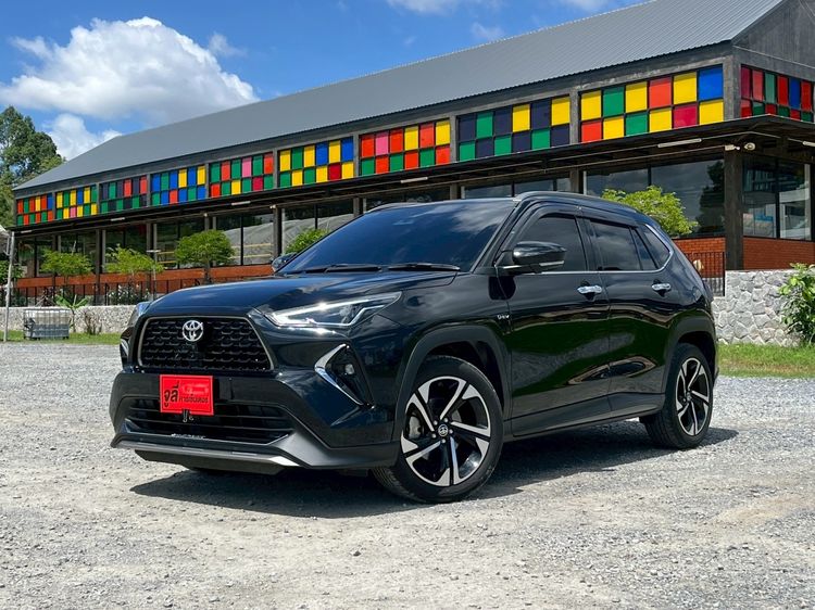 Toyota Yaris Cross 2023 1.5 HEV Premium Luxury Sedan เบนซิน ไม่ติดแก๊ส เกียร์อัตโนมัติ ดำ รูปที่ 2