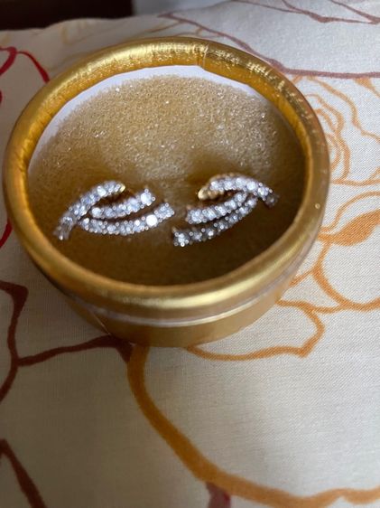 ต่างหูเพชร