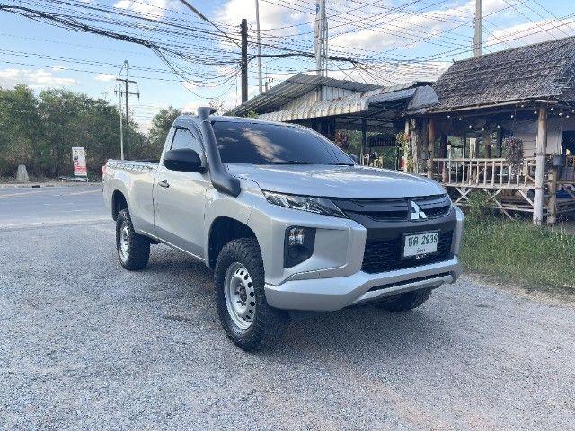 Mitsubishi Triton 2020 2.4 GL 4WD Pickup ดีเซล เกียร์อัตโนมัติ เทา รูปที่ 2
