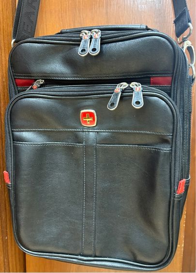 ขายกระเป๋า SWISSGEAR สภาพใหม่มาก