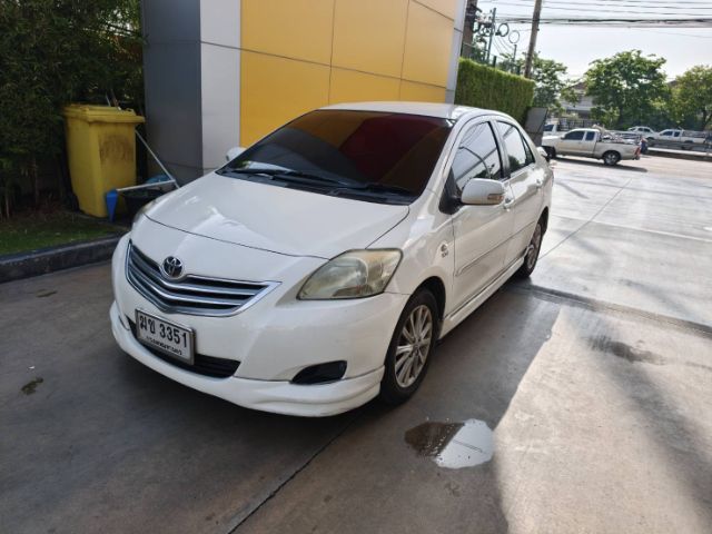 รถ Toyota Vios 1.5 E สี ขาว