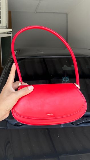 กระเป๋าสะพายไหล่ Stand Oil รุ่น Clam Bag สี Tomato แดงสดพร้อมอะไหล่สีทอง