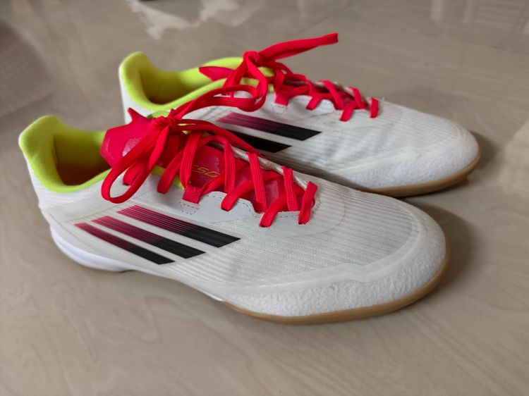 ขายรองเท้าฟุตซอล Adidas เบอร์ 42