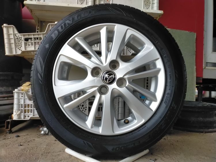 แม็กโตโยต้า ขอบ15 สีเดิม พร้อมยางดันลอป 185 60 15 ปี23 ใส่ vios yaris รูปที่ 2