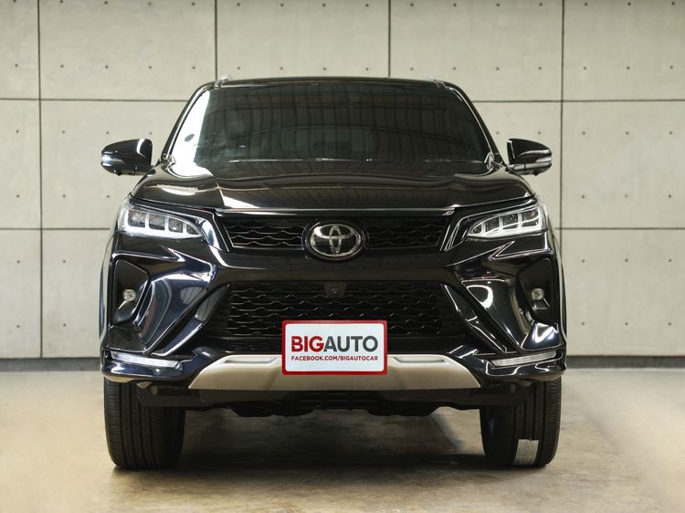 Toyota Fortuner 2022 2.8 LEGENDER 2WD AT Utility-car ดีเซล ไม่ติดแก๊ส เกียร์อัตโนมัติ ดำ รูปที่ 4