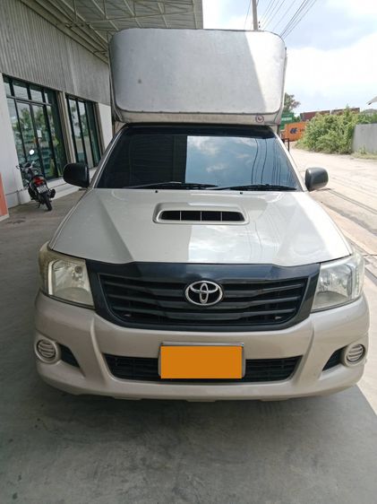 รถ Toyota Hilux Vigo Champ 2.5 J Single Cab สี บรอนซ์ทอง